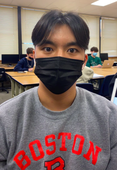 Takumi Tomono, Senior: “I’m happy to have the choice of taking off my mask. I can finally breathe.”
