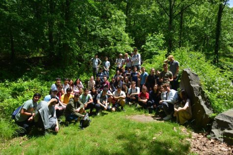 Ahads AP Biology and AP Environmental Science classes pose for a photo during their hike.
