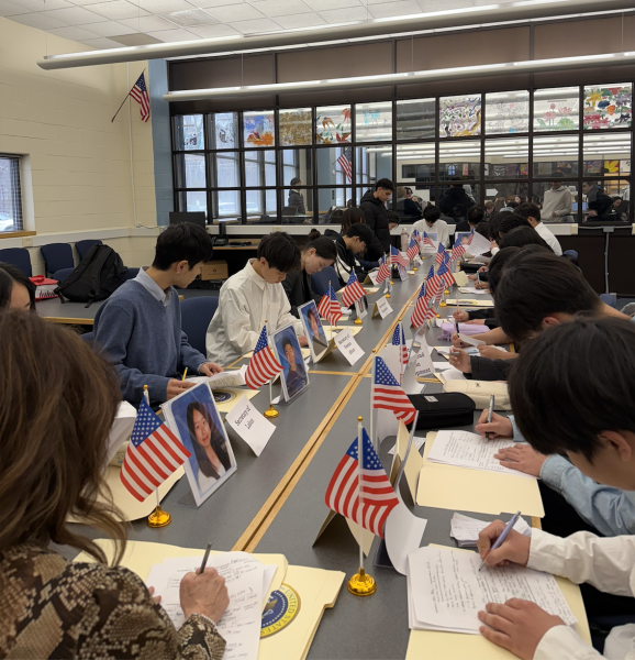 Jennifer Fernandez prepares her students with a hands-on Cabinet simulation activity.